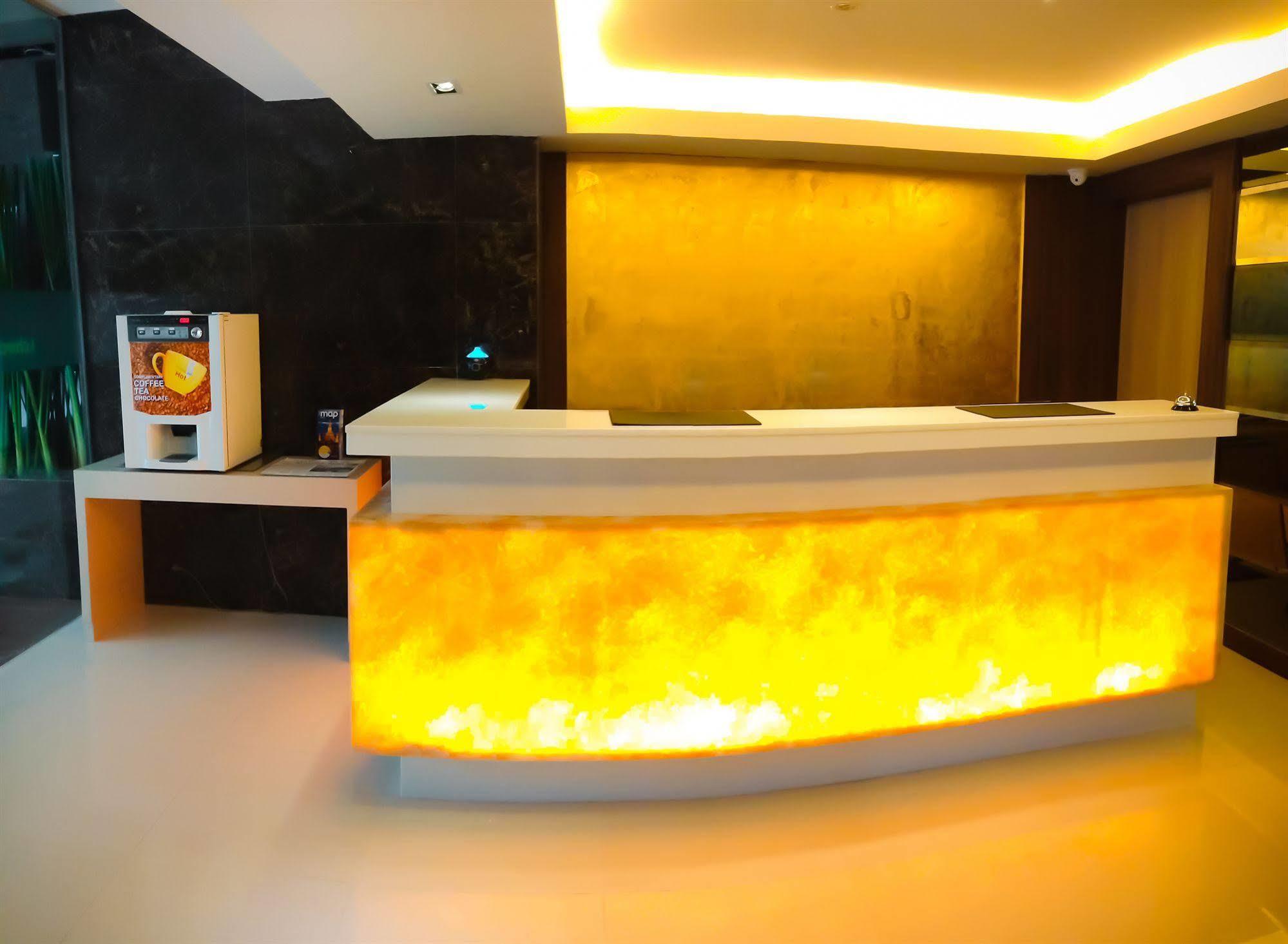Icheck Inn Nana By Aspira Bangkok Buitenkant foto